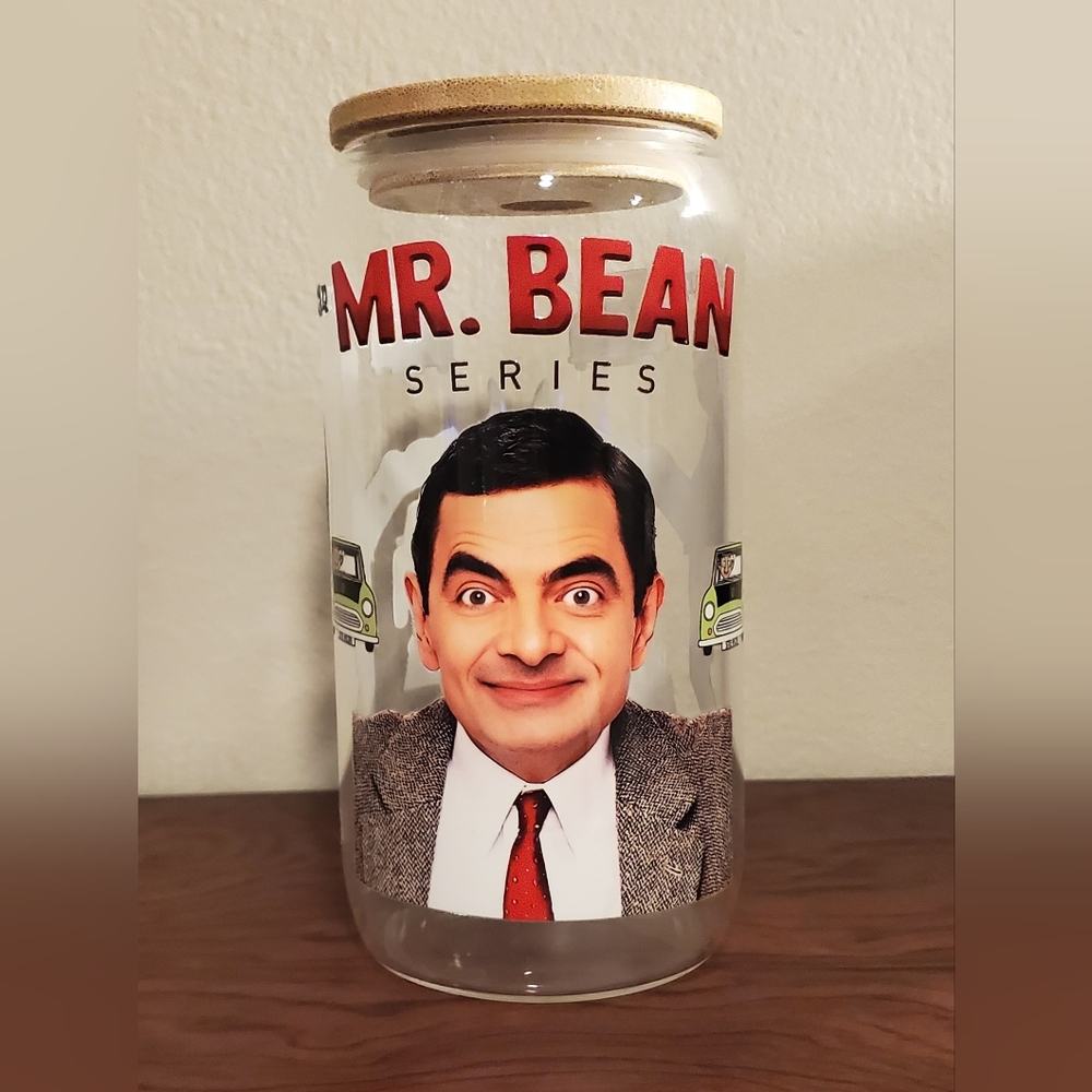 Mr Bean British Sitcom comedy goofy 16 oz Glass tumbler lid straw